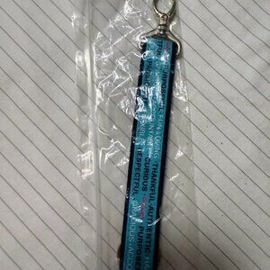 Thirty One Signature‎ Wristlet Hang It Up Key Fob D Ring NWT